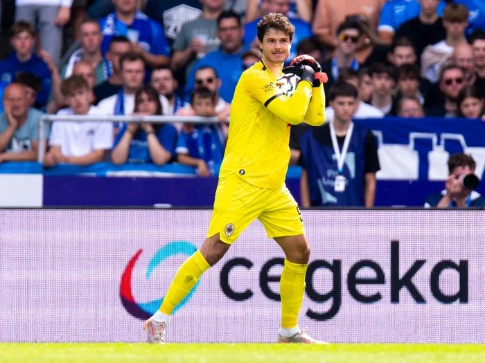 Senne Lammens Tak Sabar Segera Main untuk Man United 